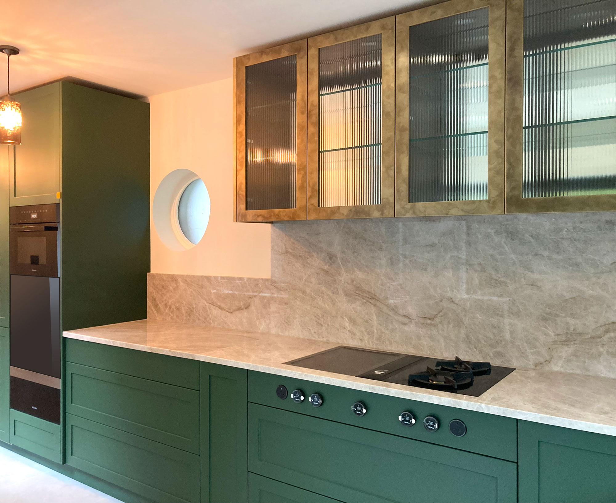 Complete kitchen renovation in Surrey with Roundhouse designer kitchen